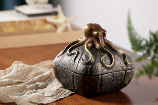 Well Protected Trinket Box